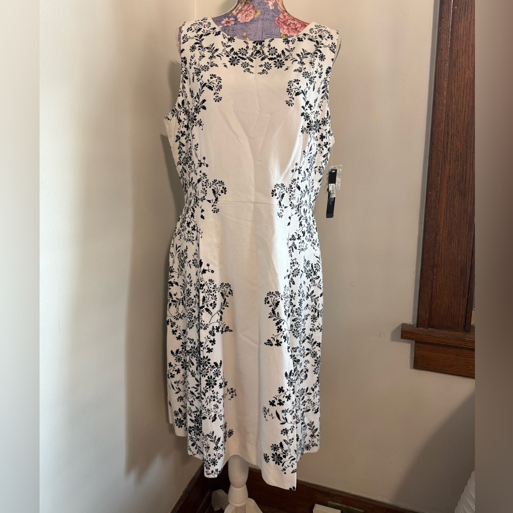 Elegant Black and White Floral Dress